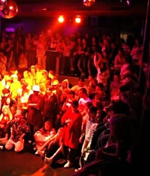 Karlovy lázne, club Prague, paradogs