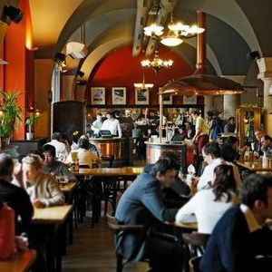 Celnice club, Restaurant Prague