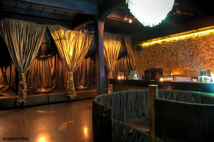 Club & Lounge 3, Prague