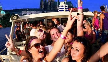 Boat parties sur la Vltava