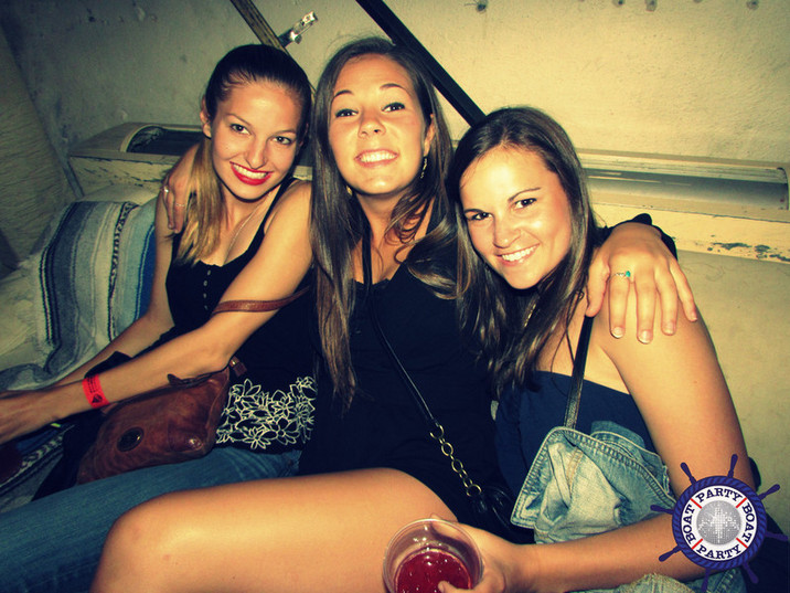 Boat parties sur la Vltava de Prague