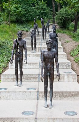 Statues chateau Prague